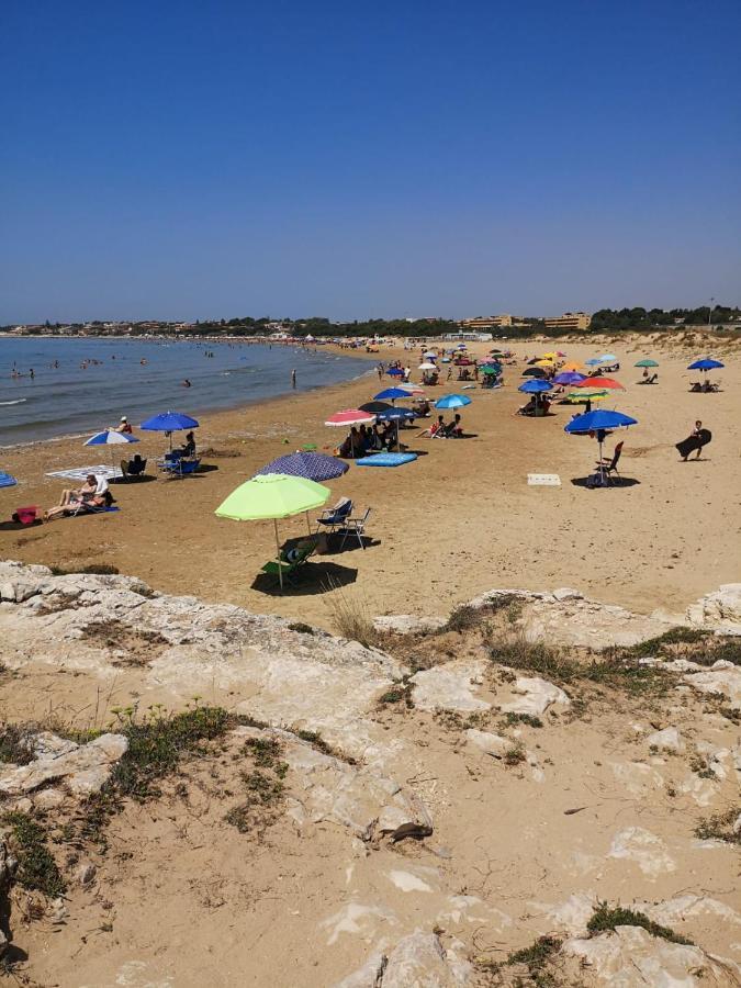 Vila Elmani Pozzallo Exteriér fotografie