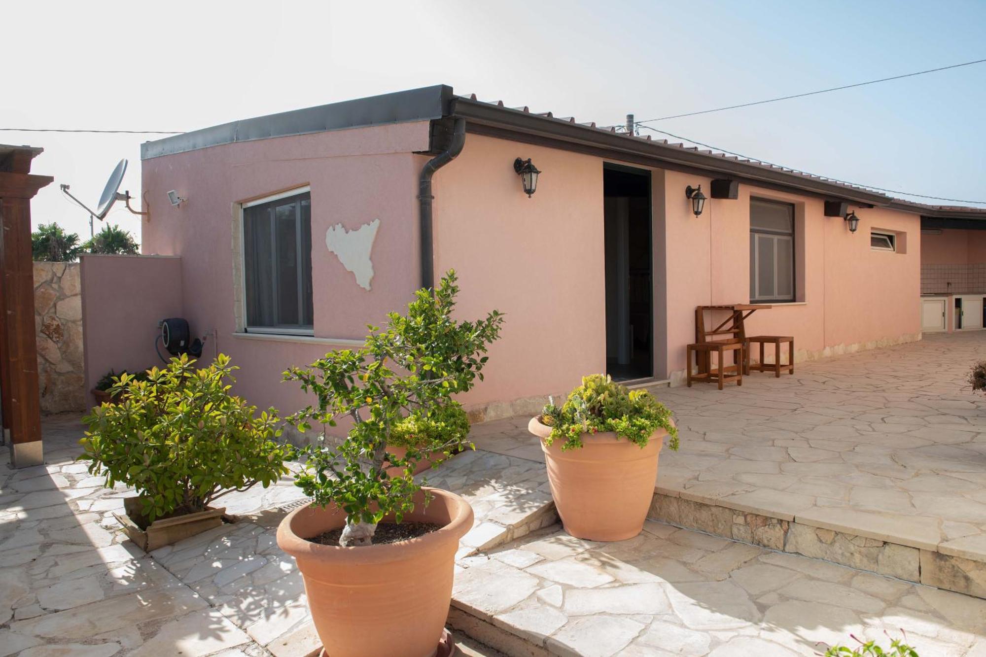 Vila Elmani Pozzallo Exteriér fotografie