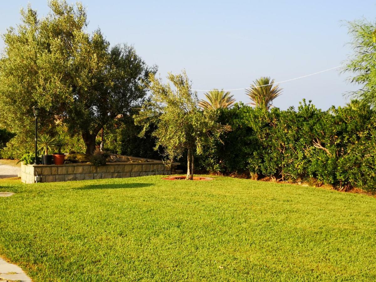 Vila Elmani Pozzallo Exteriér fotografie